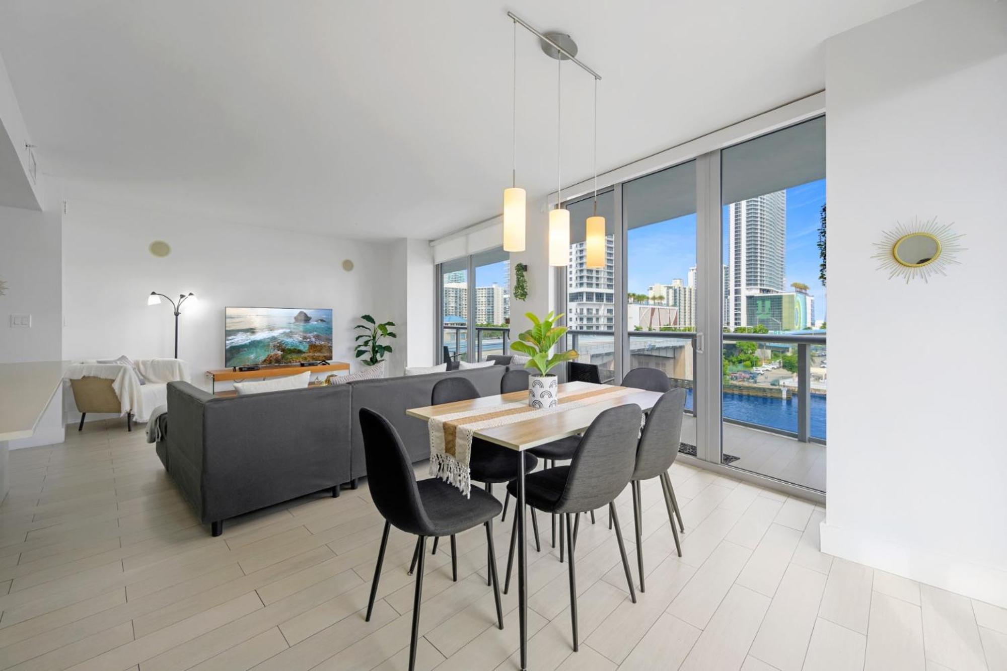 Hallandale Sky Water View Hallandale Beach Exterior photo